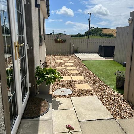 Smythe Cottage Kirkistown Exterior foto
