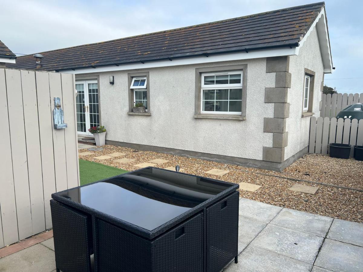 Smythe Cottage Kirkistown Exterior foto